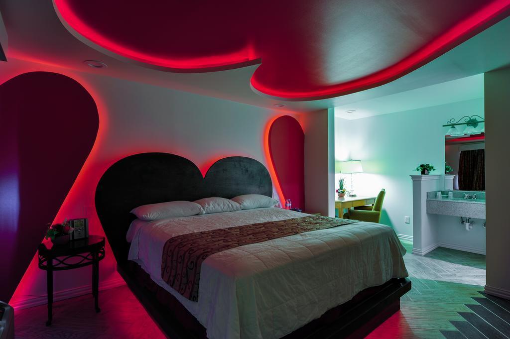 Romantic Inn & Suites دالاس الغرفة الصورة