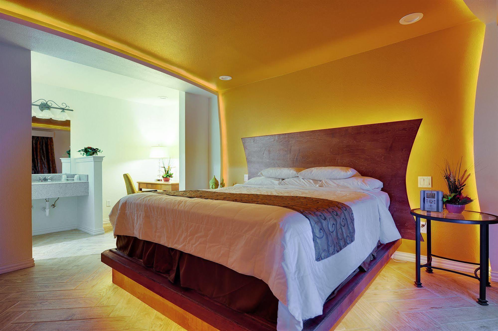 Romantic Inn & Suites دالاس المظهر الخارجي الصورة