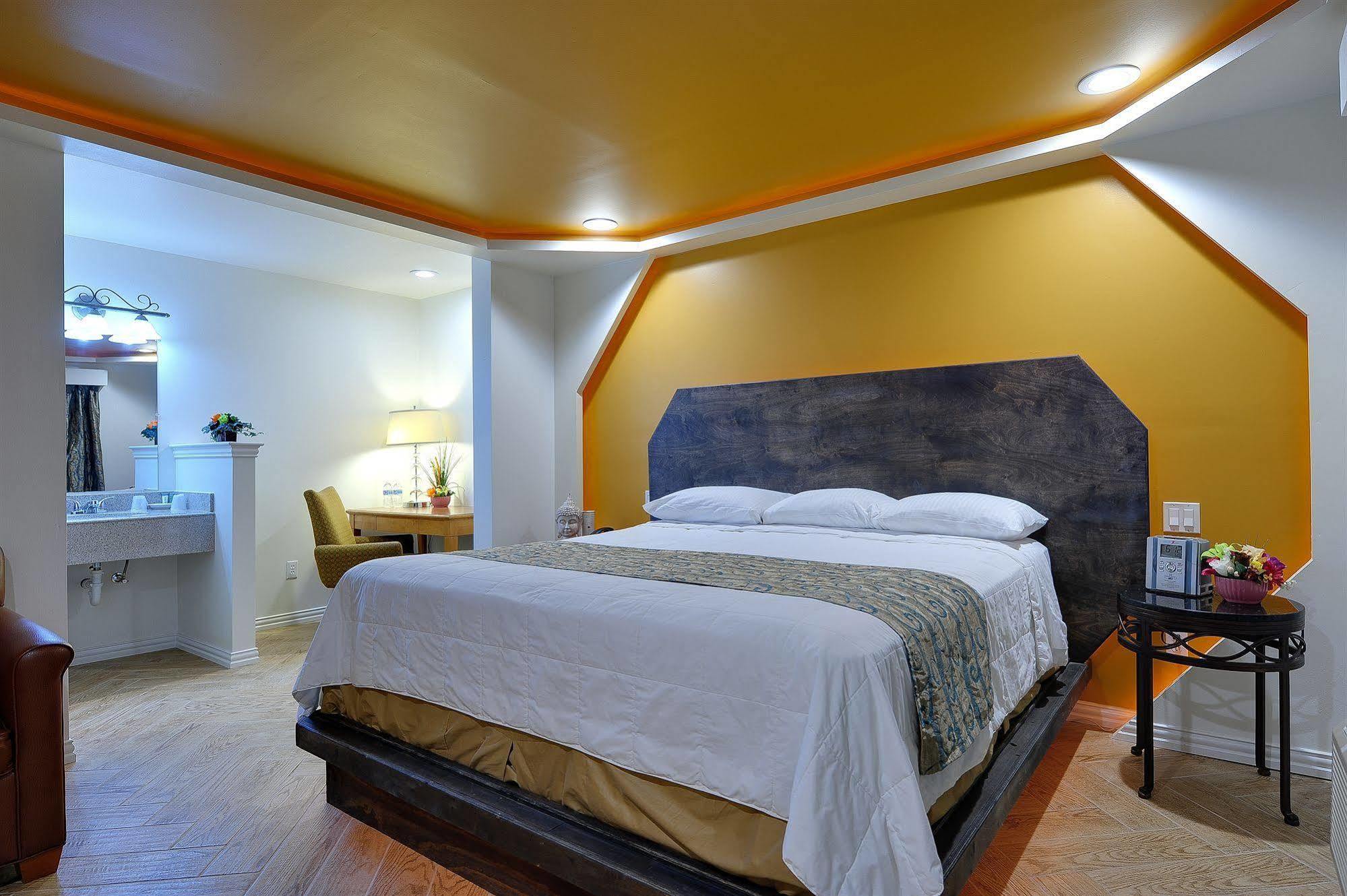Romantic Inn & Suites دالاس المظهر الخارجي الصورة