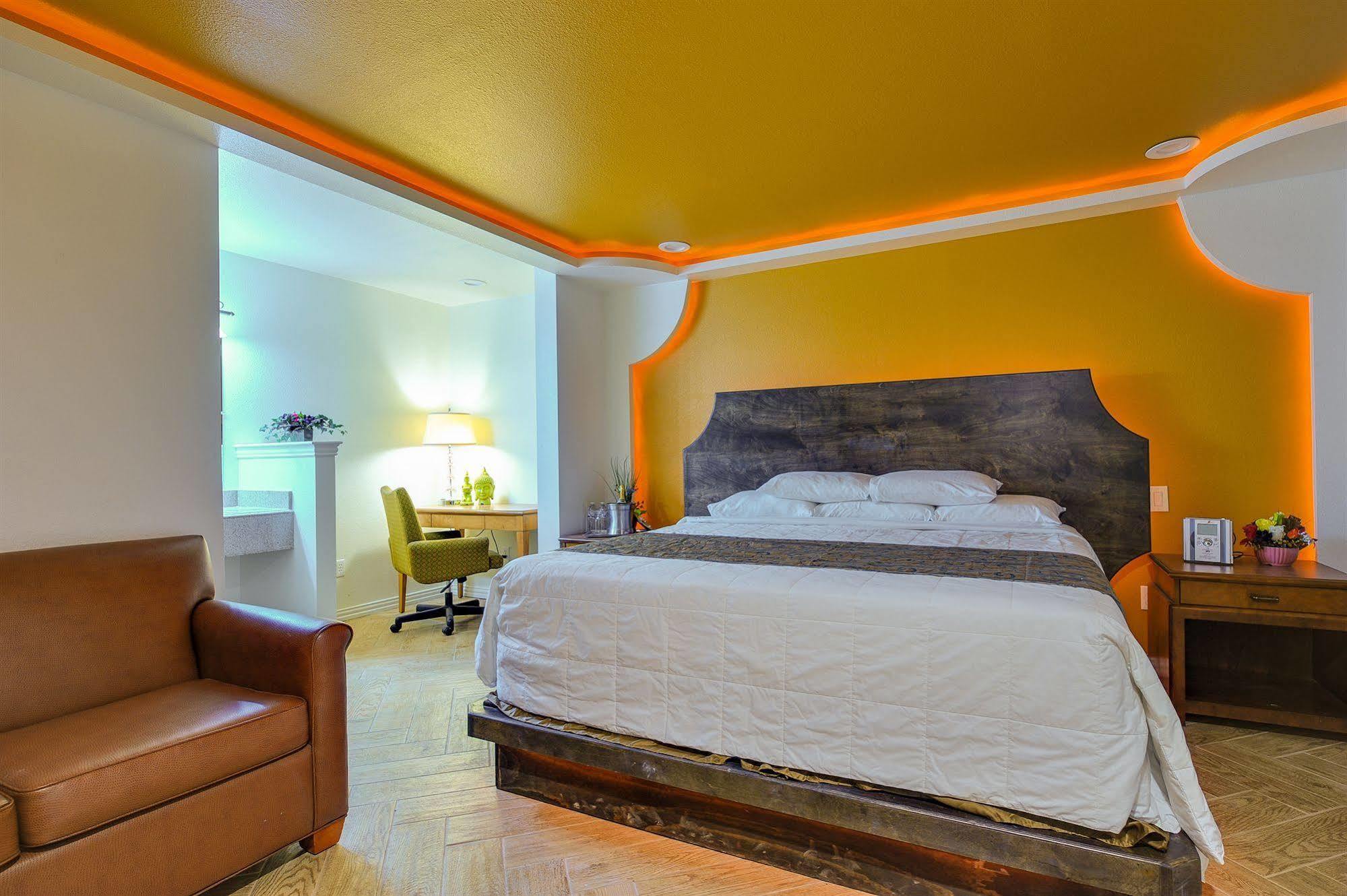 Romantic Inn & Suites دالاس المظهر الخارجي الصورة